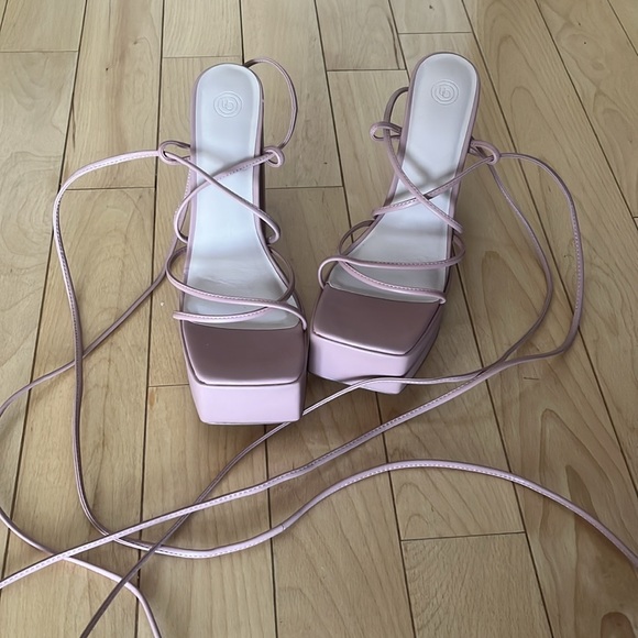 UO Beige Polly Strappy Platform Heel - Picture 9 of 9